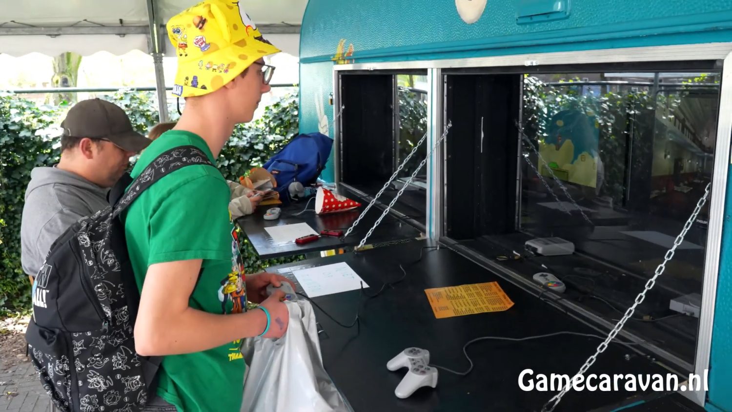 game-caravan-2